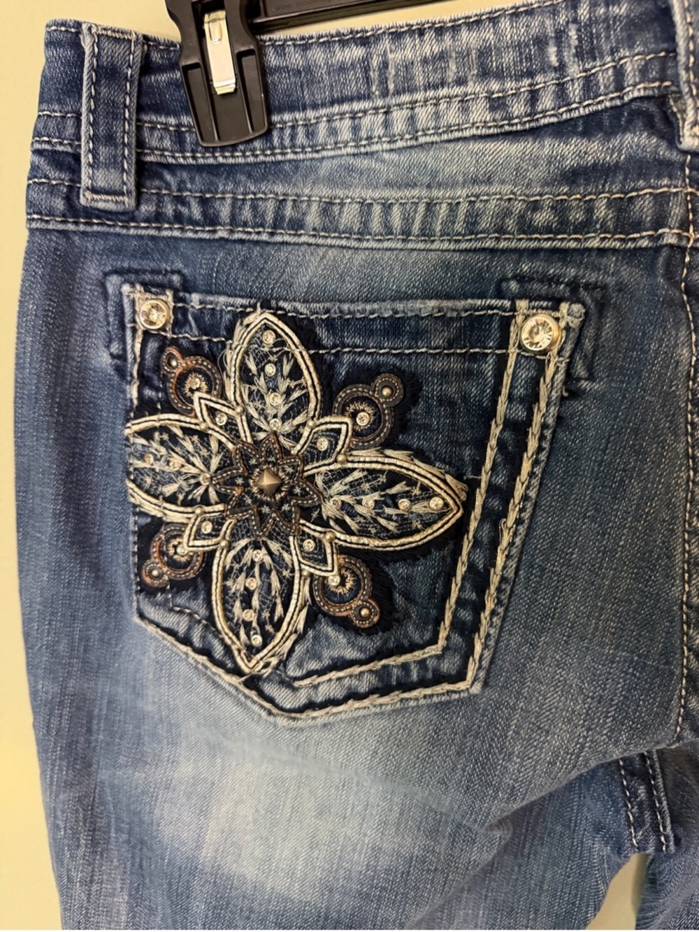 Gorgeous Y2K Miss Me Signature Boot Jeans With Embellished Pockets 33” Inseam